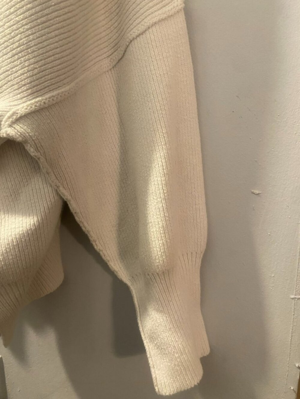 Free People Ivory Oversized Ribbed Knit Sweater M Relaxed Fit - Picture 4 of 7